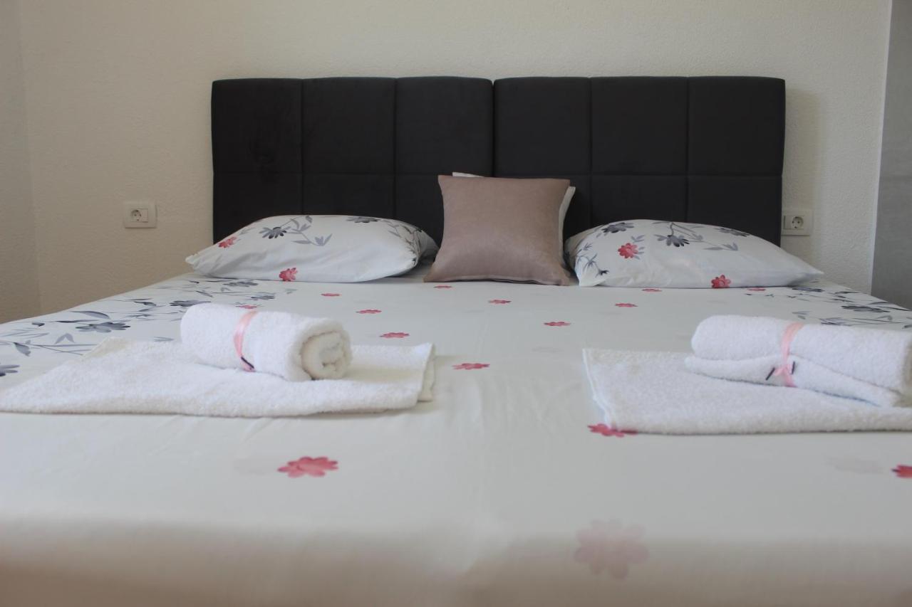 Sun Studio Apartment Komolac エクステリア 写真
